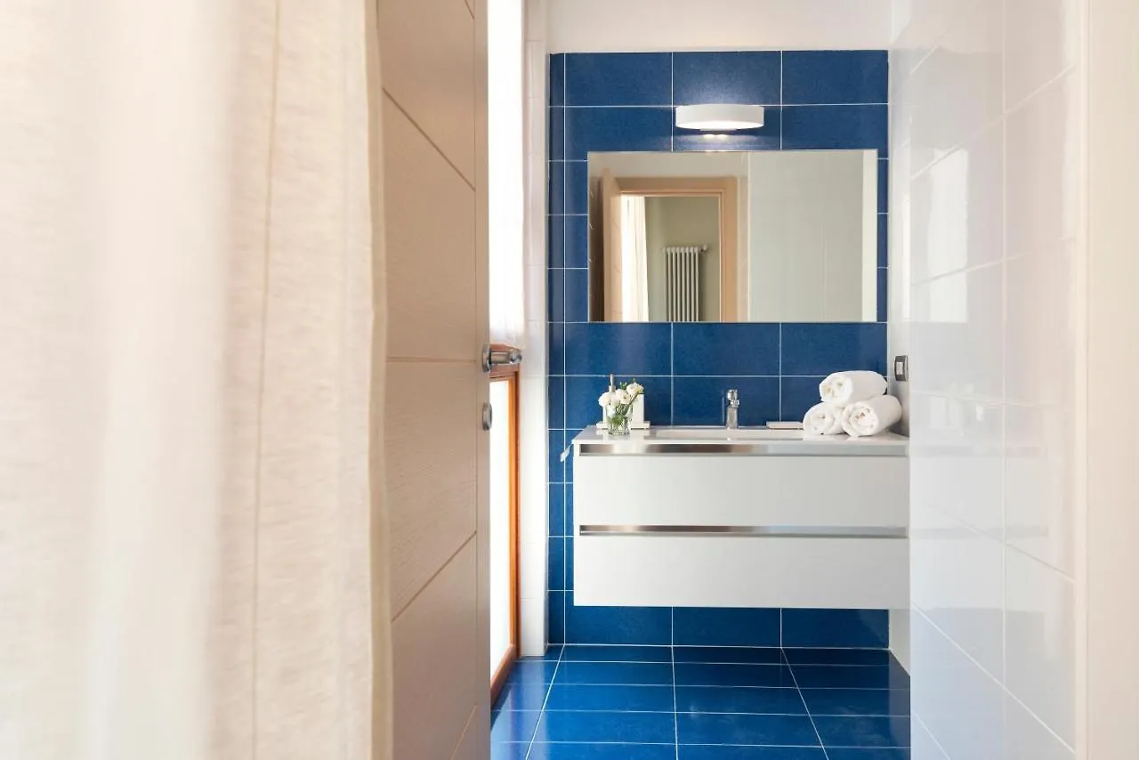Navigli - Rentclass Adelia Mediolan Apartament