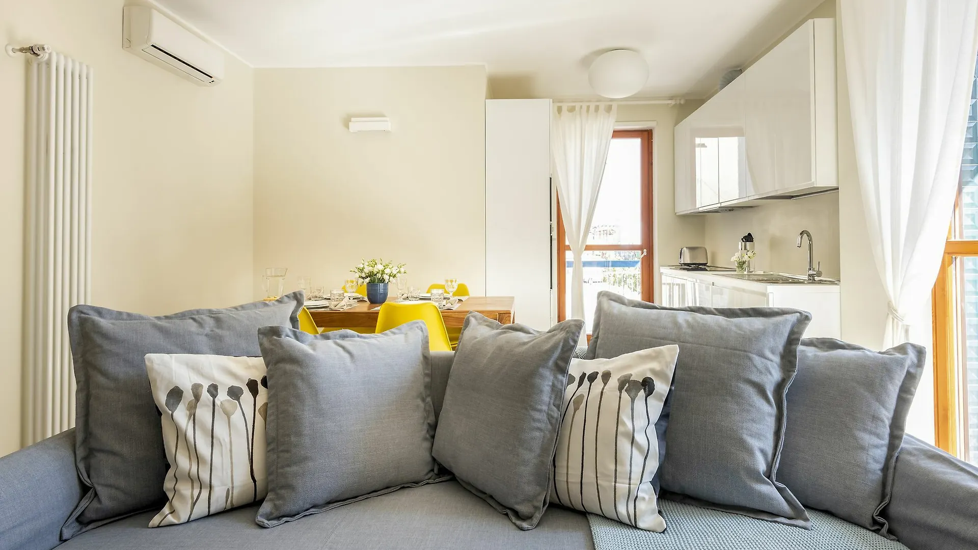 Apartament Navigli - Rentclass Adelia Mediolan Włochy